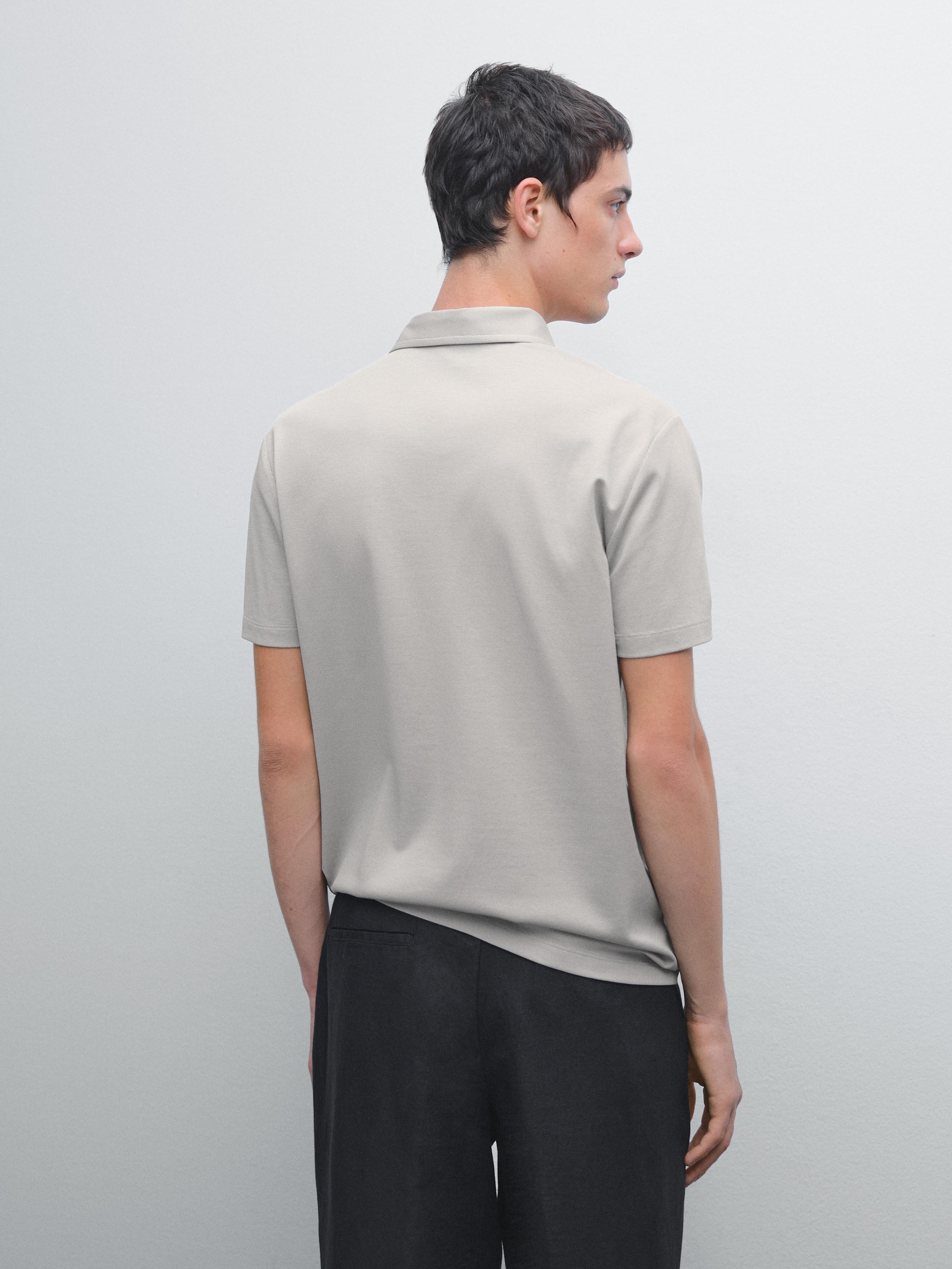 Textured short sleeve polo shirt